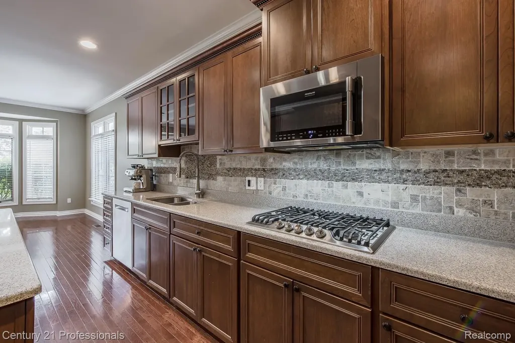 6410 Enclave Drive Independence Charter Township MI 48348