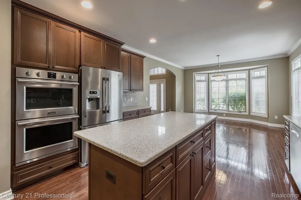 6410 Enclave Drive Independence Charter Township MI 48348