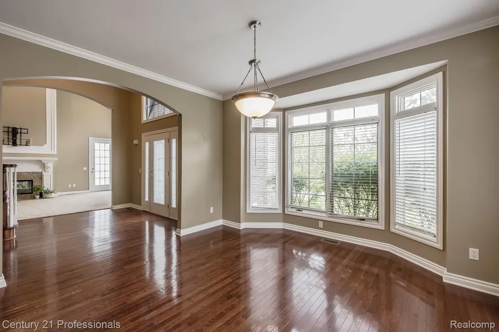 6410 Enclave Drive Independence Charter Township MI 48348
