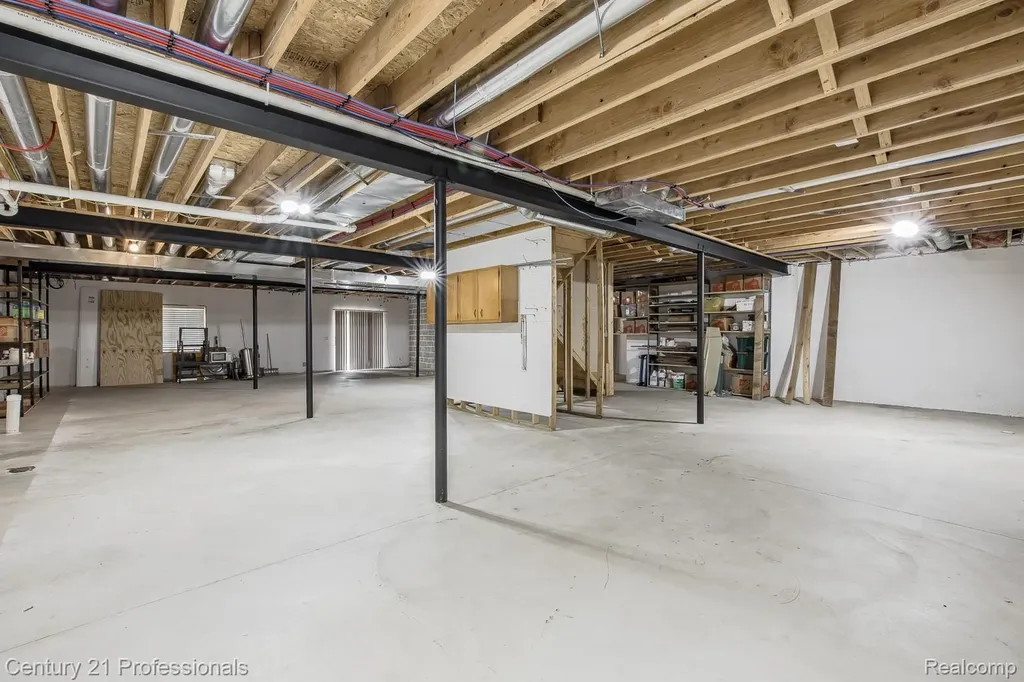 6410 Enclave Drive Independence Charter Township MI 48348