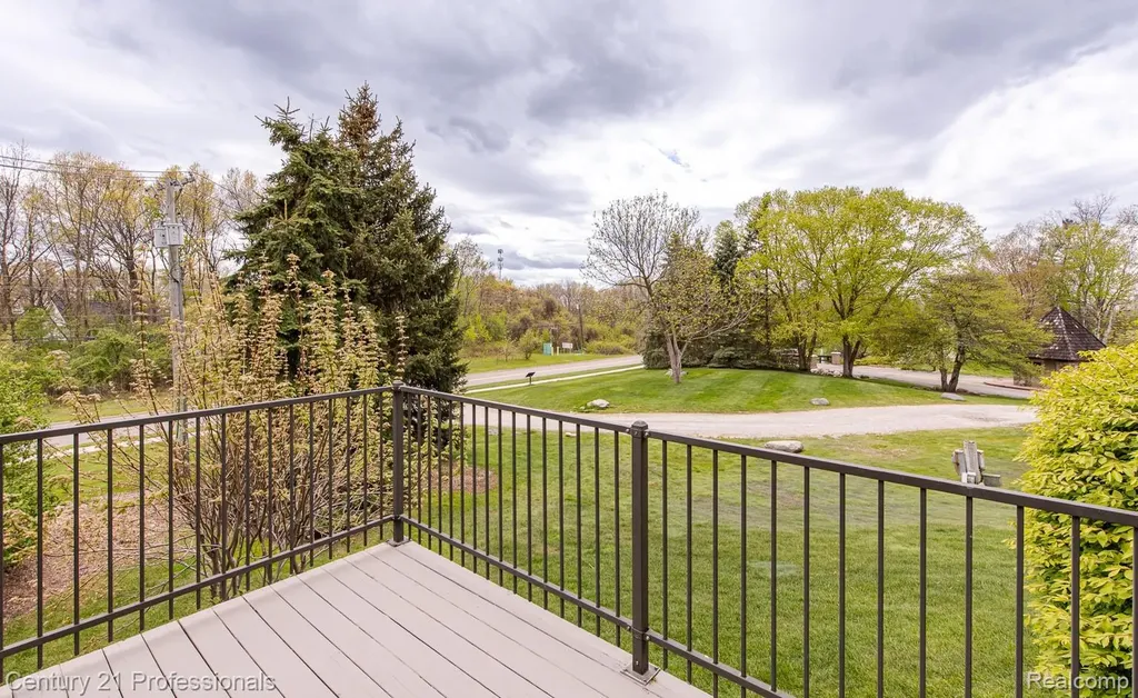 6410 Enclave Drive Independence Charter Township MI 48348