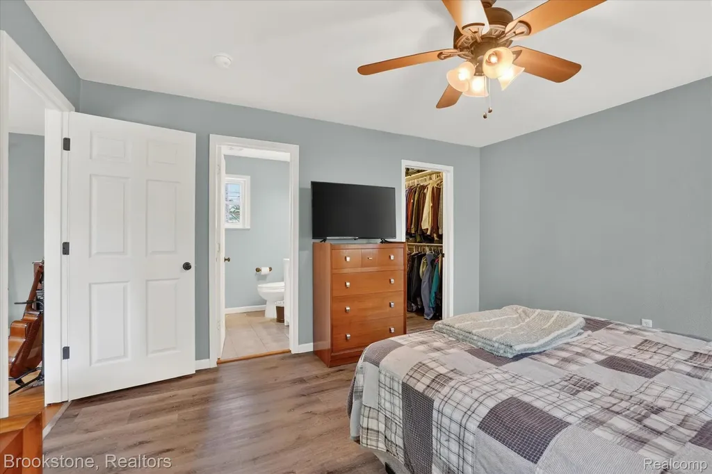 1331 Wolf Court East Lansing City MI 48823