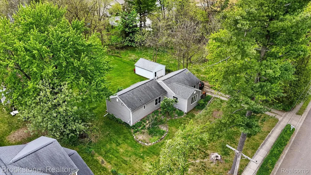 1331 Wolf Court East Lansing City MI 48823