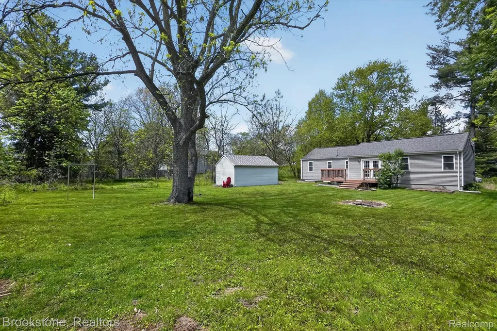 1331 Wolf Court East Lansing City MI 48823