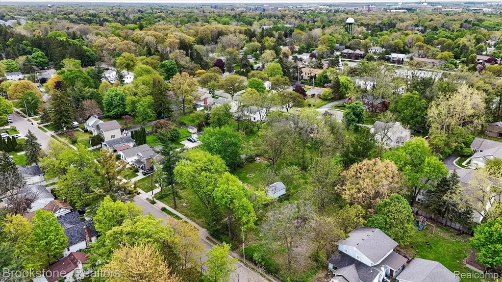 1331 Wolf Court East Lansing City MI 48823