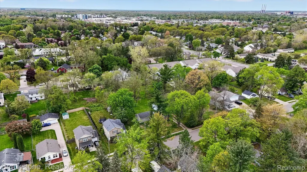 1331 Wolf Court East Lansing City MI 48823