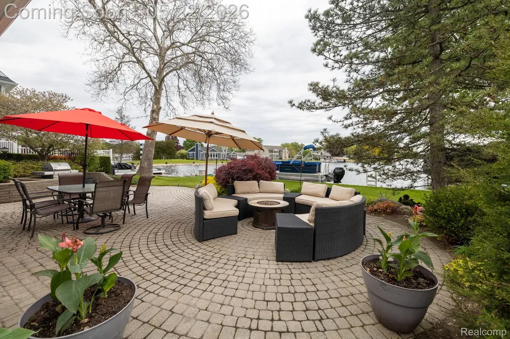 625 Island Drive White Lake Charter Township MI 48386