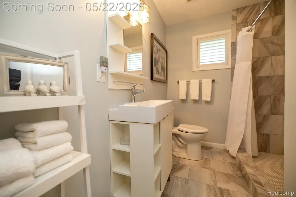625 Island Drive White Lake Charter Township MI 48386