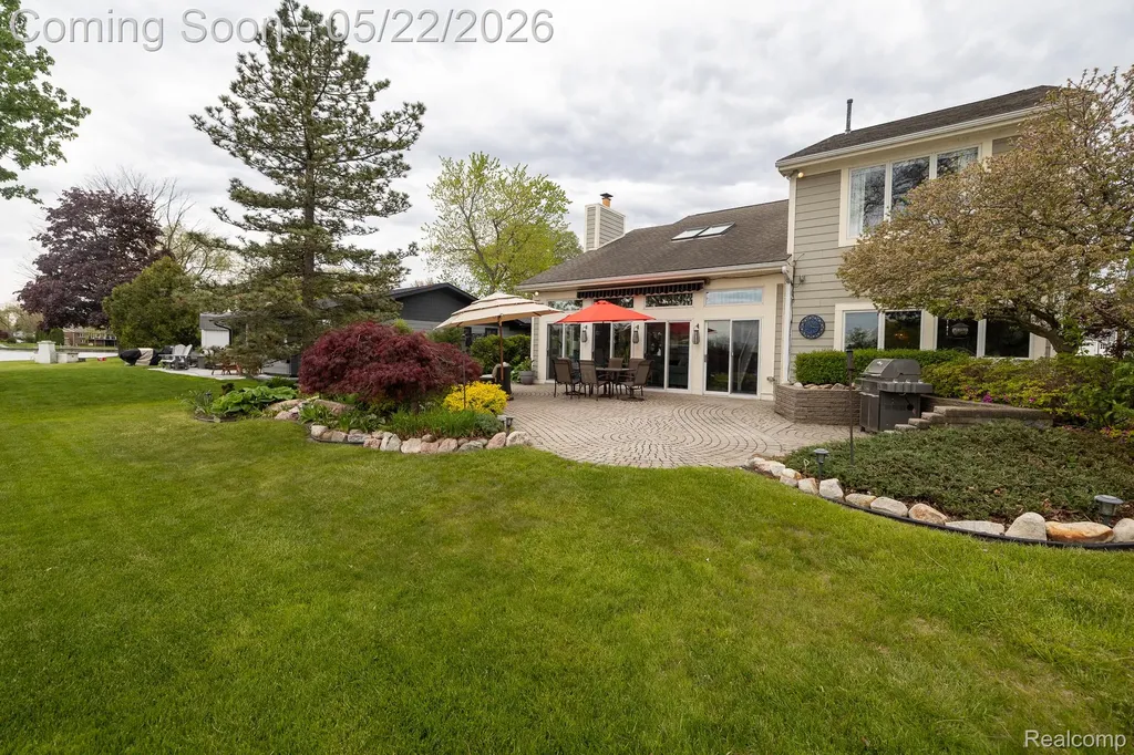 625 Island Drive White Lake Charter Township MI 48386