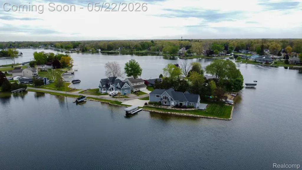625 Island Drive White Lake Charter Township MI 48386