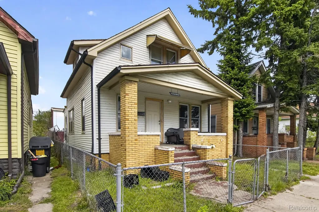 13486 Gallagher Street Hamtramck City MI 48212