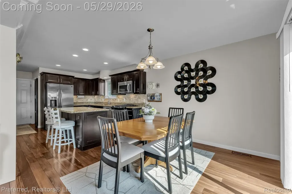 3812 Maiden Street Waterford Charter Township MI 48329