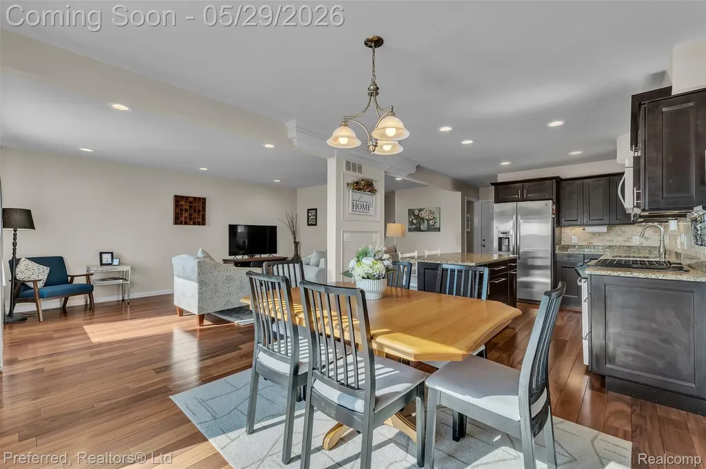 3812 Maiden Street Waterford Charter Township MI 48329