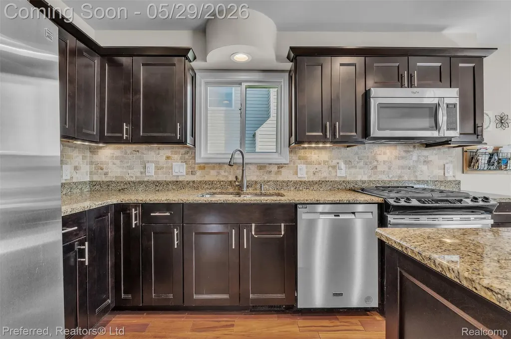 3812 Maiden Street Waterford Charter Township MI 48329