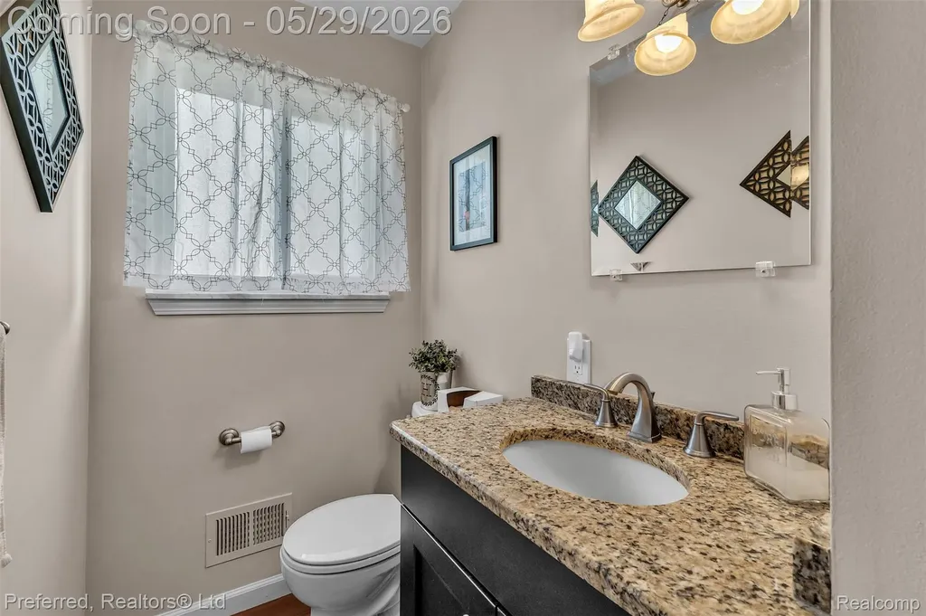 3812 Maiden Street Waterford Charter Township MI 48329