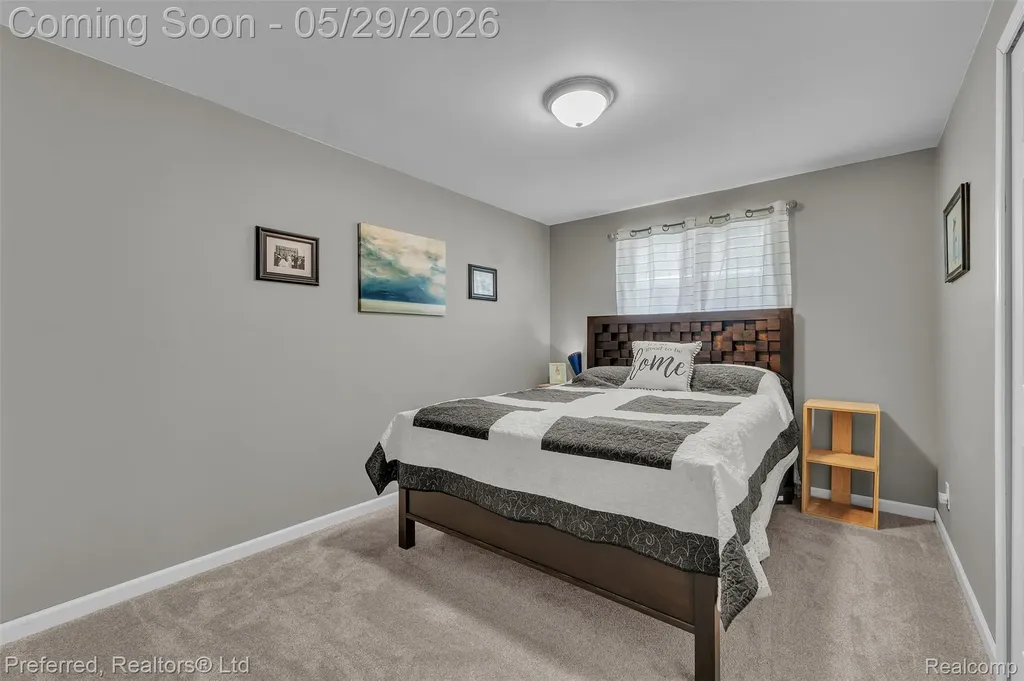 3812 Maiden Street Waterford Charter Township MI 48329