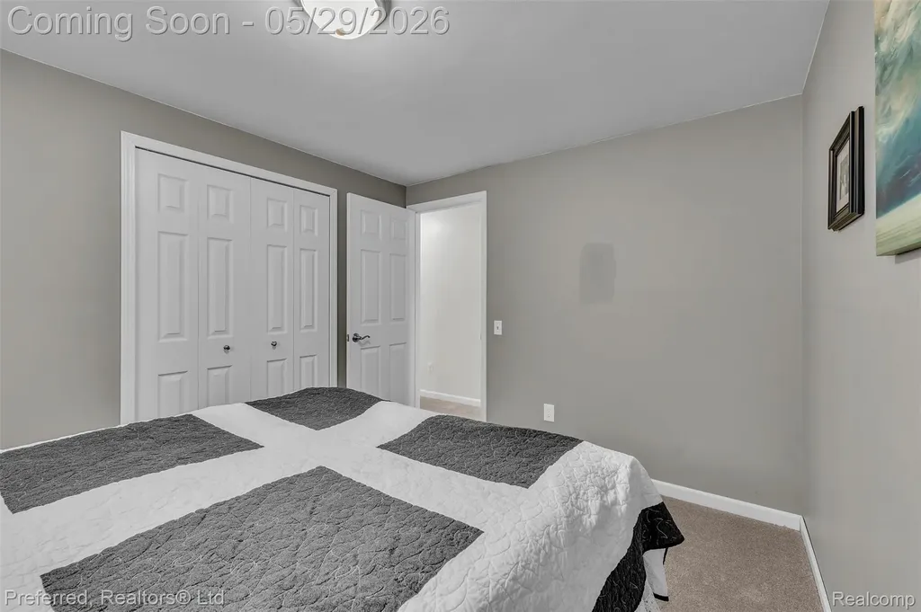3812 Maiden Street Waterford Charter Township MI 48329