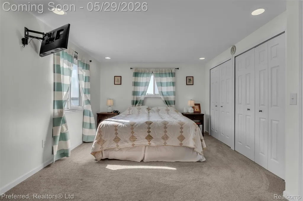 3812 Maiden Street Waterford Charter Township MI 48329