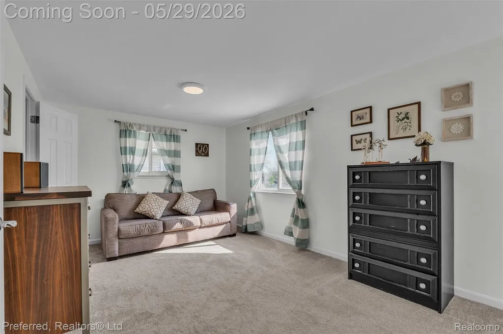 3812 Maiden Street Waterford Charter Township MI 48329