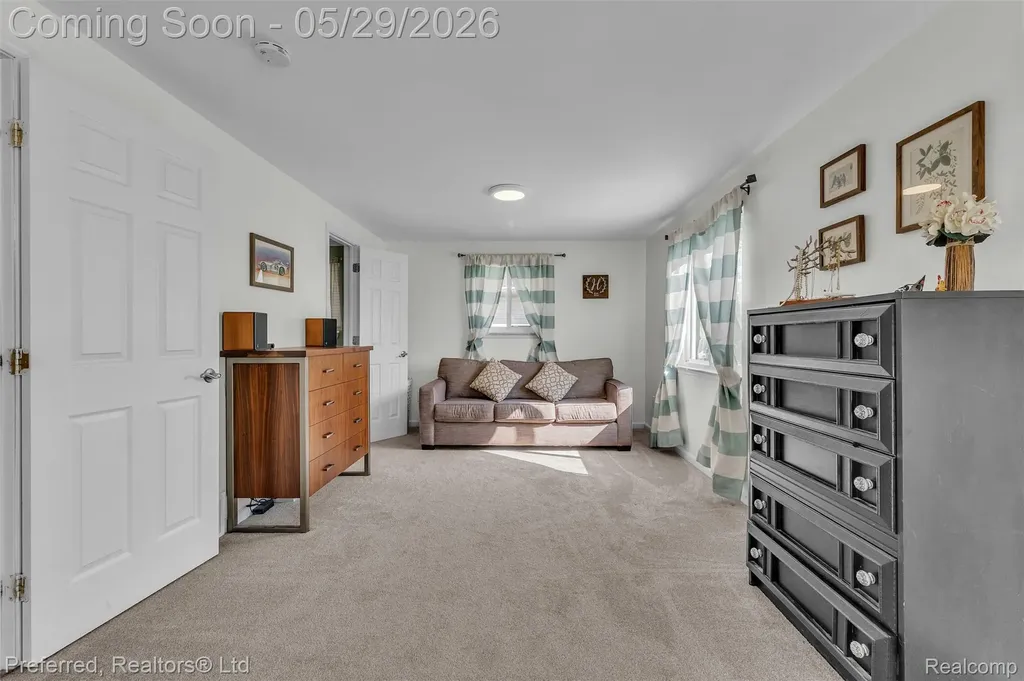 3812 Maiden Street Waterford Charter Township MI 48329