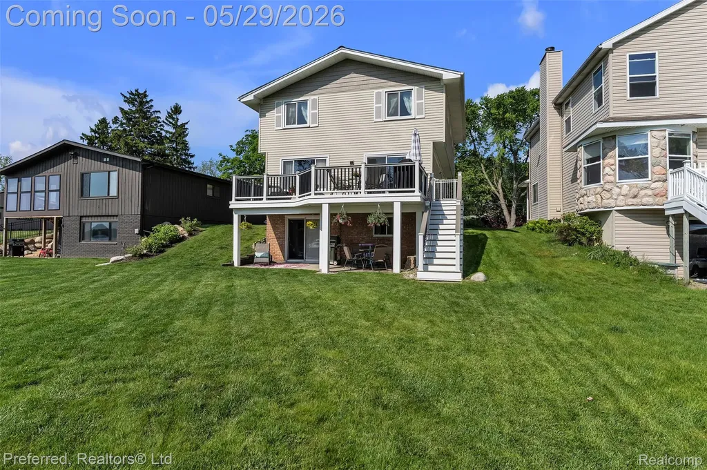 3812 Maiden Street Waterford Charter Township MI 48329