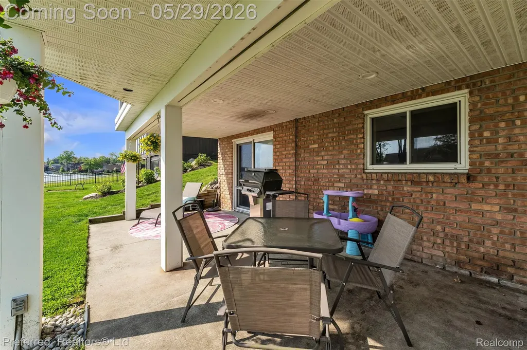 3812 Maiden Street Waterford Charter Township MI 48329