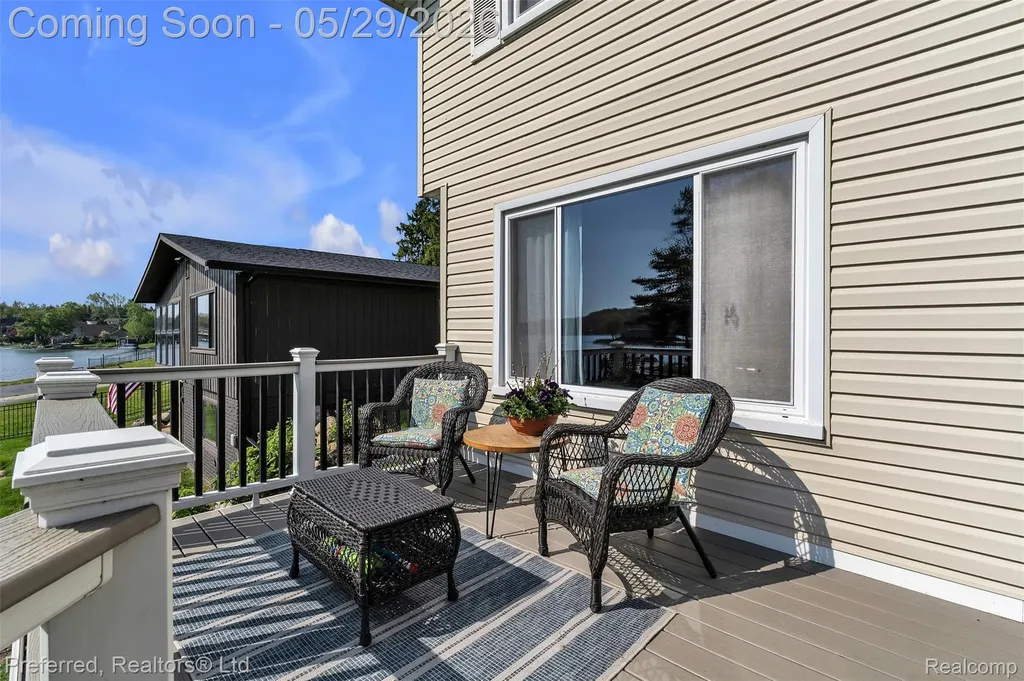3812 Maiden Street Waterford Charter Township MI 48329