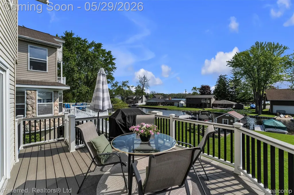 3812 Maiden Street Waterford Charter Township MI 48329
