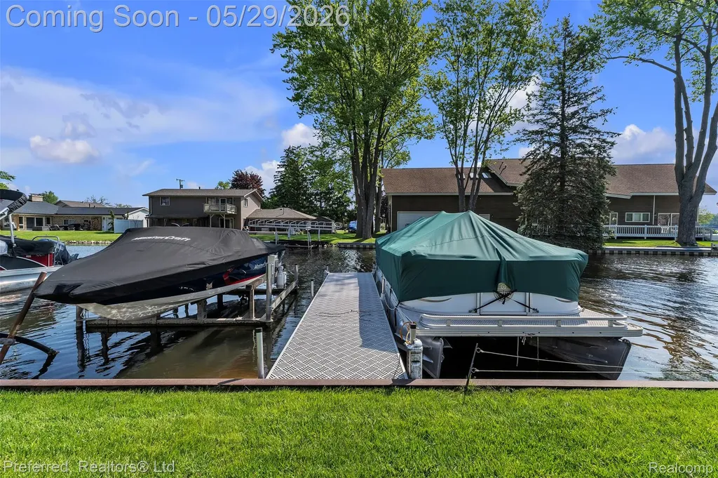 3812 Maiden Street Waterford Charter Township MI 48329