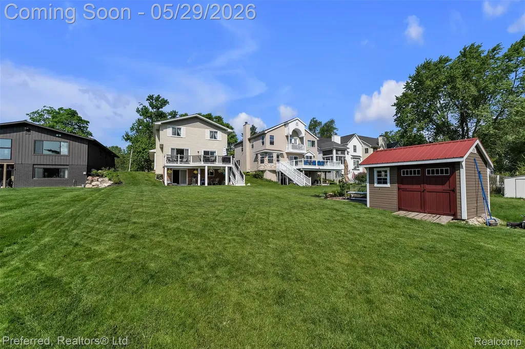 3812 Maiden Street Waterford Charter Township MI 48329