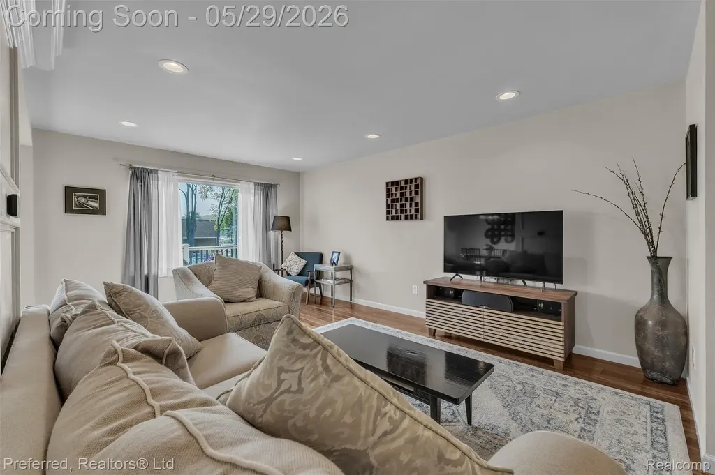 3812 Maiden Street Waterford Charter Township MI 48329