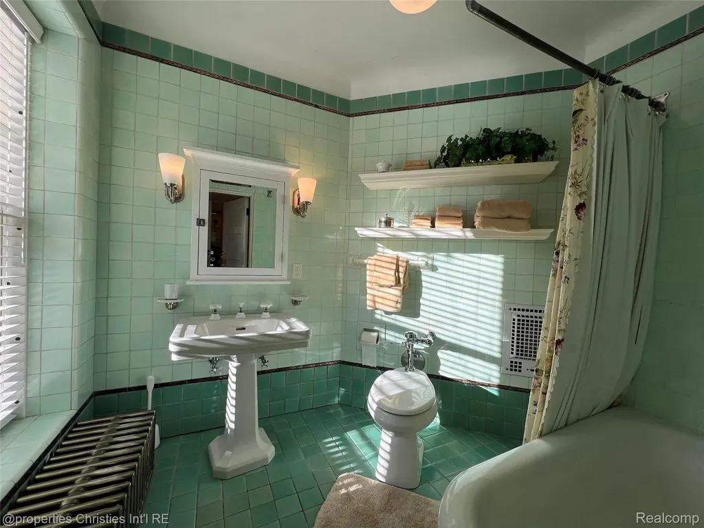 303 S State Avenue Alpena City MI 49707