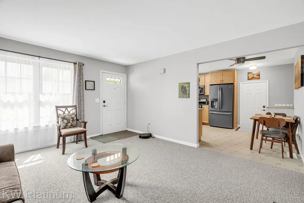 38215 Maple Forest Boulevard E Harrison Charter Township MI 48045