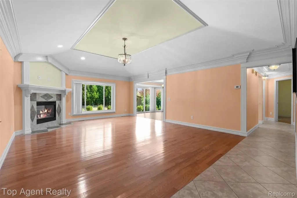 53260 Villa Rosa Drive Macomb Township MI 48042
