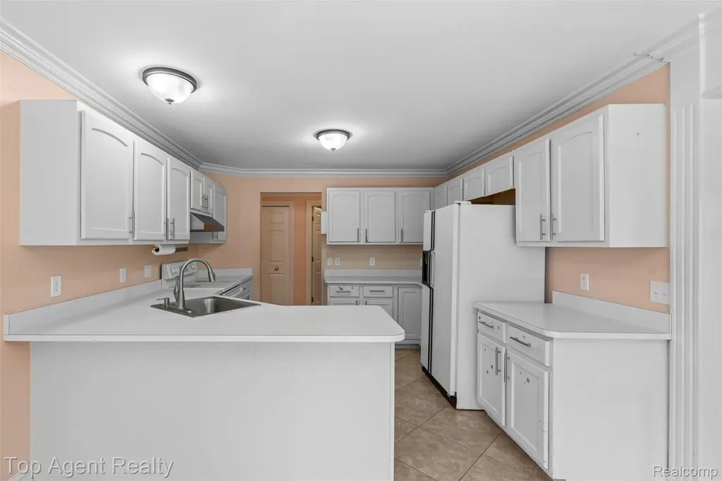 53260 Villa Rosa Drive Macomb Township MI 48042