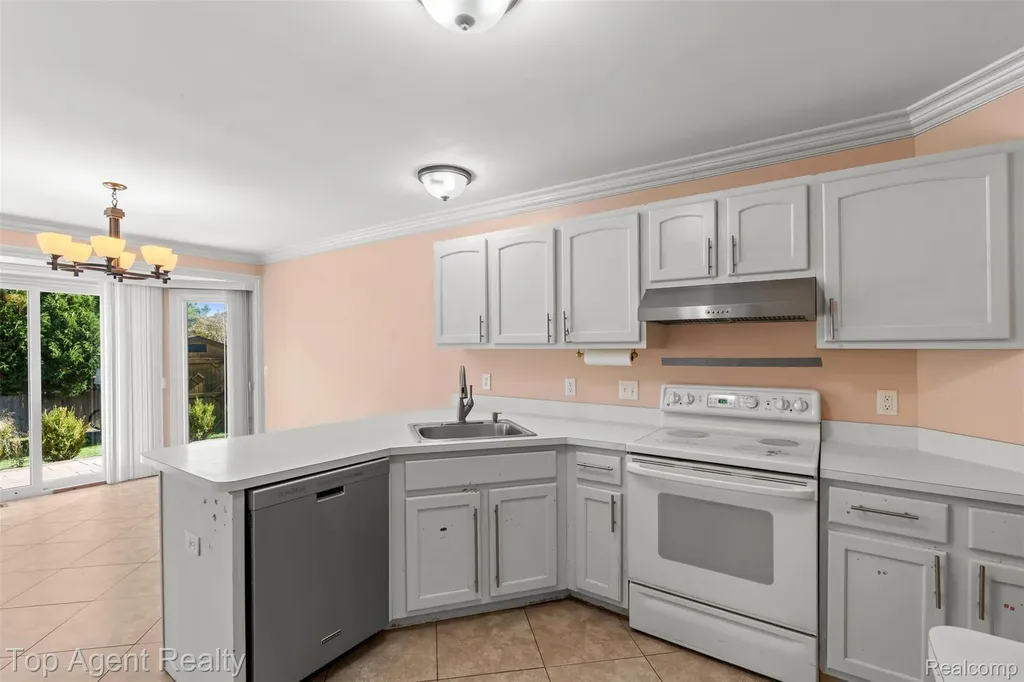 53260 Villa Rosa Drive Macomb Township MI 48042