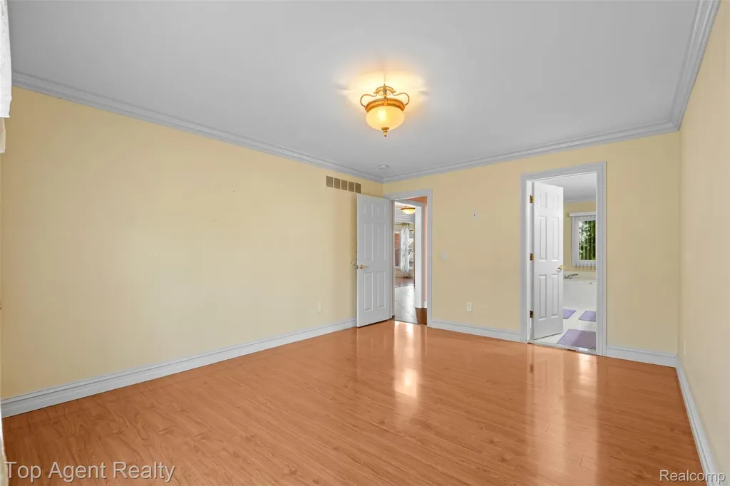 53260 Villa Rosa Drive Macomb Township MI 48042