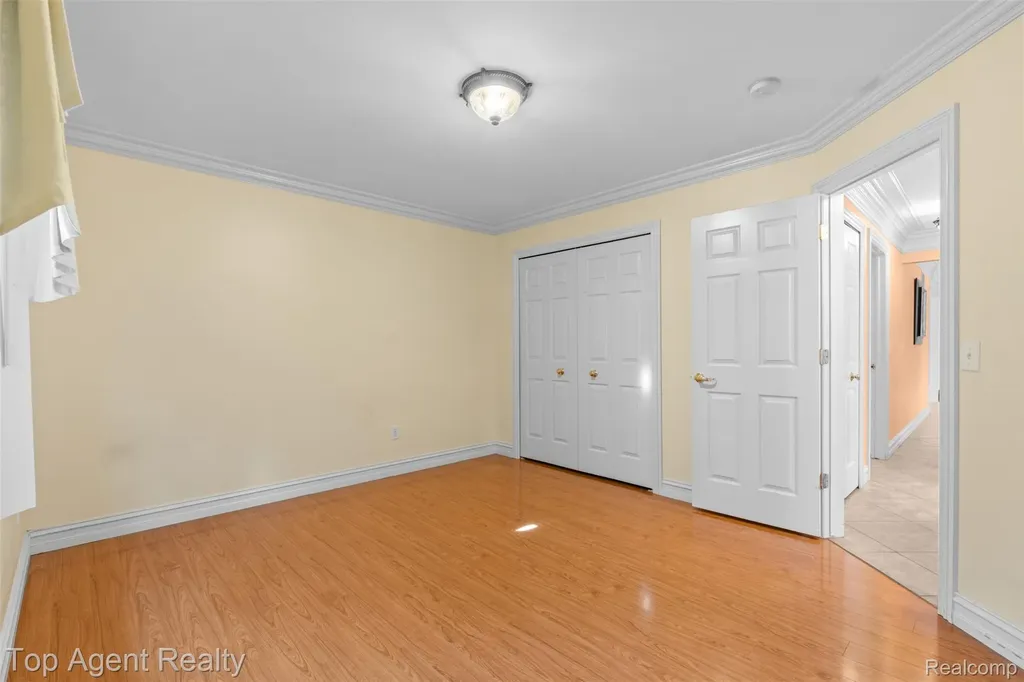 53260 Villa Rosa Drive Macomb Township MI 48042