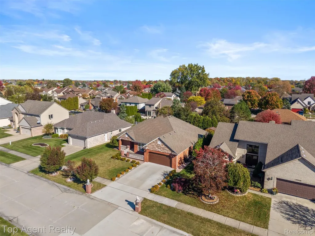 53260 Villa Rosa Drive Macomb Township MI 48042