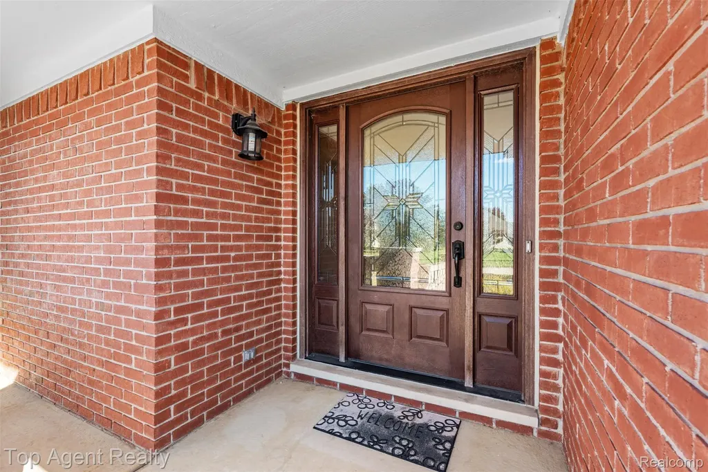 53260 Villa Rosa Drive Macomb Township MI 48042