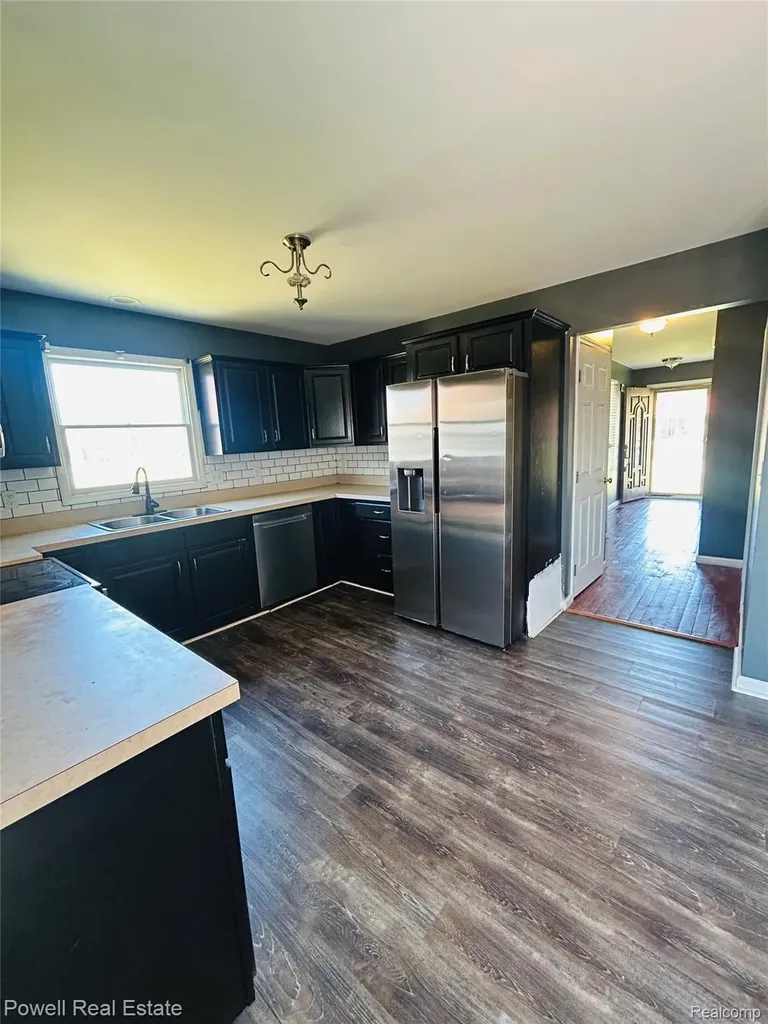 2335 Pebble Creek Drive N Flint Charter Township MI 48433