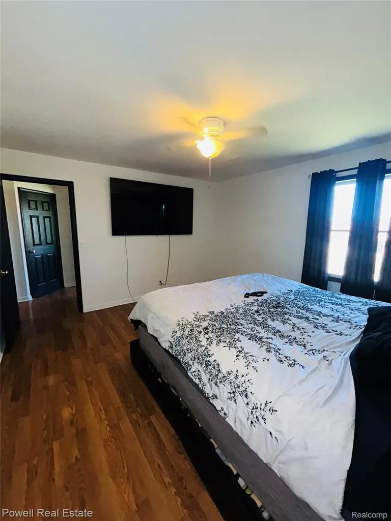 2335 Pebble Creek Drive N Flint Charter Township MI 48433