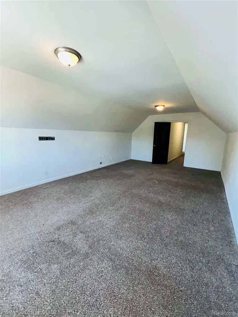 2335 Pebble Creek Drive N Flint Charter Township MI 48433