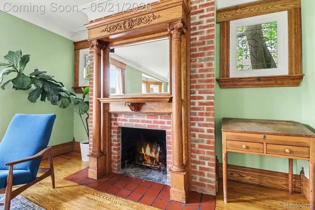 95 Dennison Street Oxford Village MI 48371