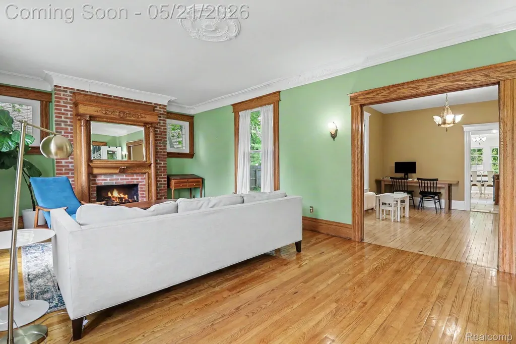 95 Dennison Street Oxford Village MI 48371