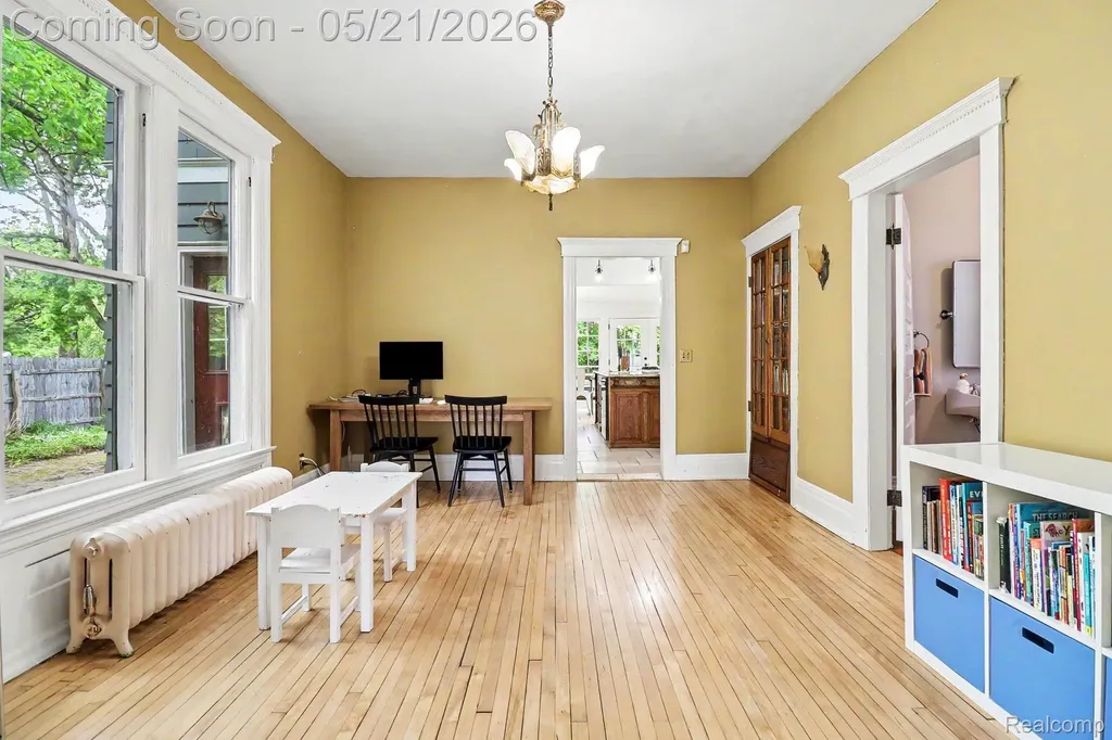 95 Dennison Street Oxford Village MI 48371