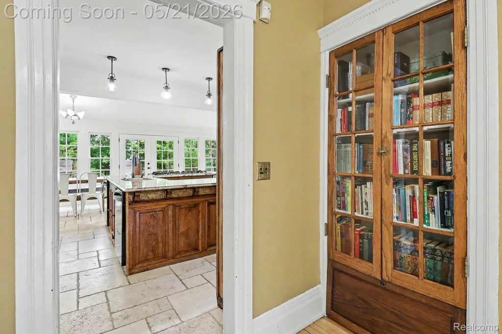 95 Dennison Street Oxford Village MI 48371