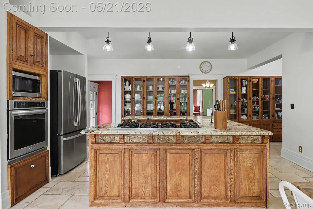 95 Dennison Street Oxford Village MI 48371