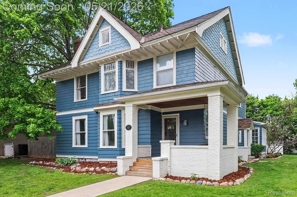 95 Dennison Street Oxford Village MI 48371