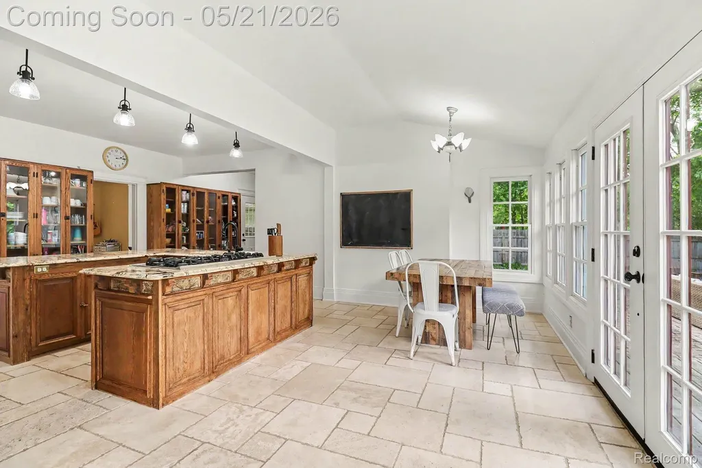 95 Dennison Street Oxford Village MI 48371